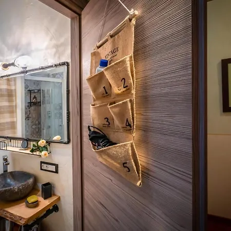 Civico 65 * 아레초